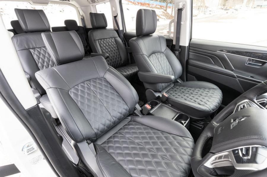 Интерьер Mitsubishi Delica D:5 Urban Gear P Edition 2020 года  (фото 10 из 10)